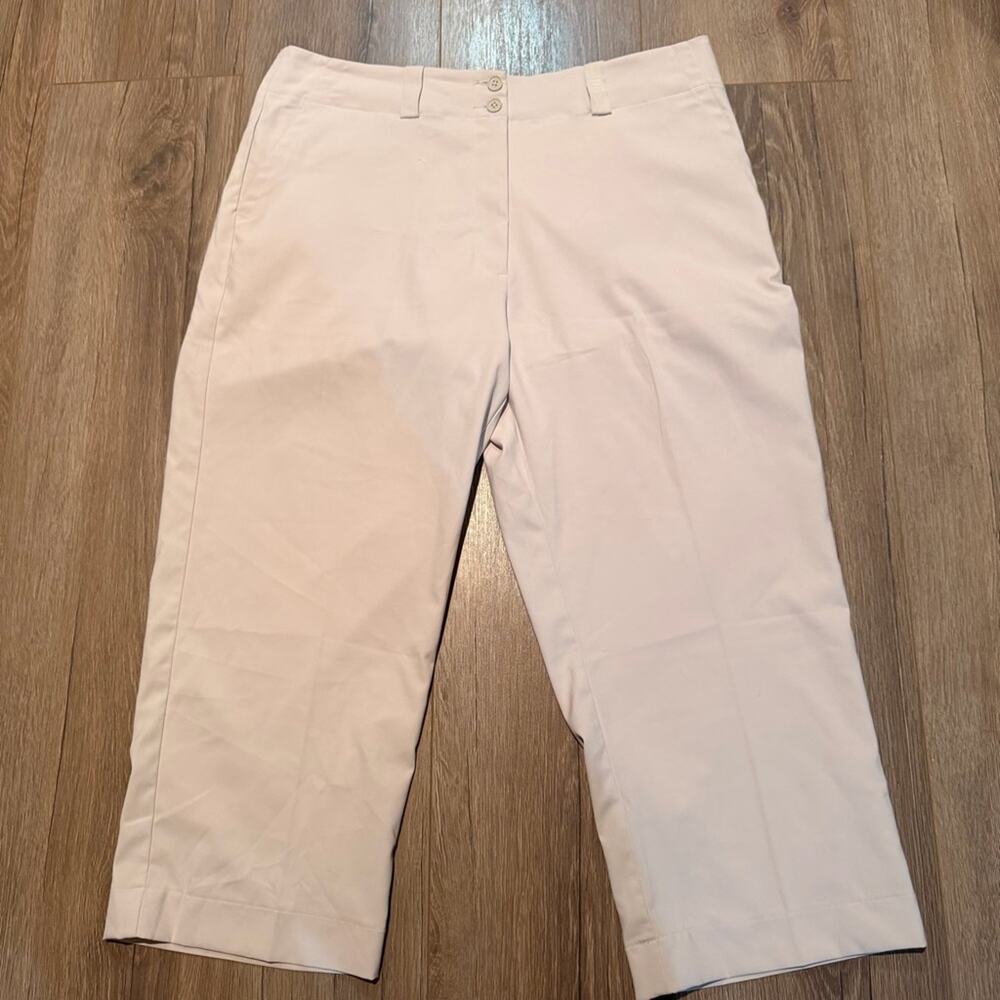 Nike Fit DRY Golf Women’s Capri Beige Cropped Pants Athletic Size 14